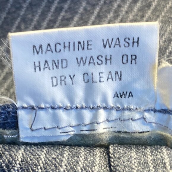 Vintage Gray pinstripe suit SZ 13 Fitted flattering office classic wardrobe stap - Picture 8 of 9